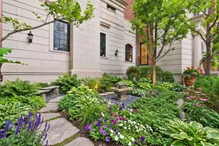 460 W Huron St, Chicago, IL 60654 - Photo 2