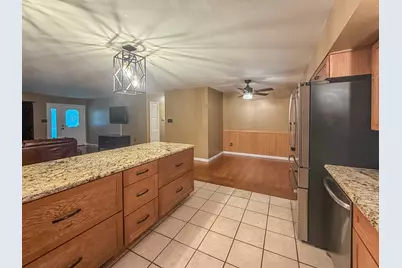 3750 E Lake Shore Drive, Decatur, IL 62521 - Photo 12
