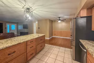 3750 E Lake Shore Dr, Decatur, IL 62521 - Photo 12