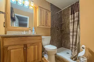 3750 E Lake Shore Dr, Decatur, IL 62521 - Photo 22