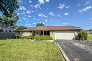 3750 E Lake Shore Dr, Decatur, IL 62521 - Photo 2