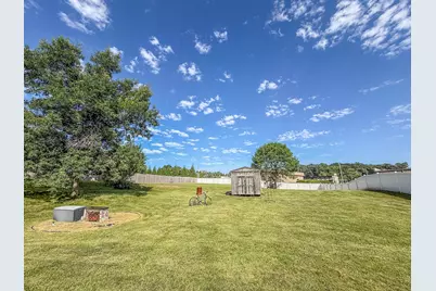 3750 E Lake Shore Drive, Decatur, IL 62521 - Photo 38