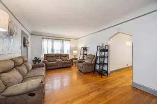 1647 Clinton Ave, Berwyn, IL 60402 - Photo 10