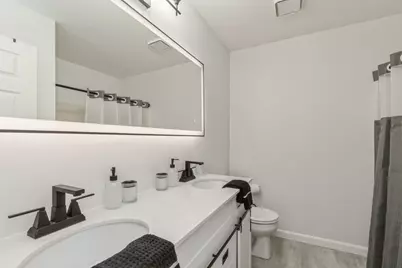 222 Wellington Circle, Gurnee, IL 60031 - Photo 6