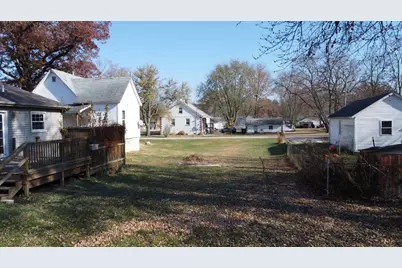 [Address not provided], Watseka, IL 60970 - Photo 6