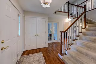 11516 Burr Oak Ln, Burr Ridge, IL 60527 - Photo 4