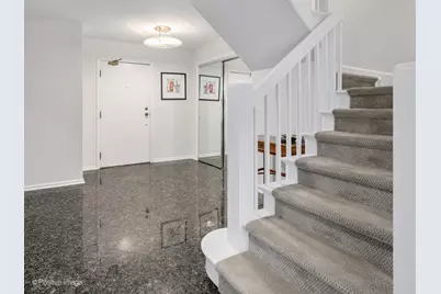 1409 Burr Oak Road #112A, Hinsdale, IL 60521 - Photo 2