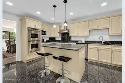 1409 Burr Oak Road #112A, Hinsdale, IL 60521 - Photo 8