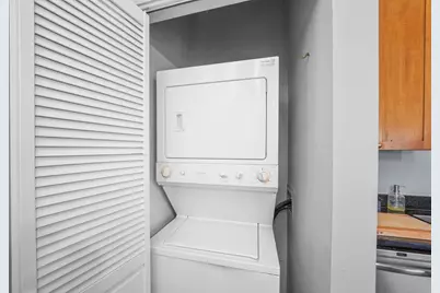 [Address not provided], Chicago, IL 60654 - Photo 12