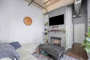 [Address not provided], Chicago, IL 60654 - Photo 4