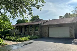 26980 N Pierre Dr, Mundelein, IL 60060 - Photo 1