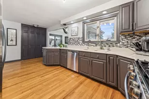 26980 N Pierre Dr, Mundelein, IL 60060 - Photo 6