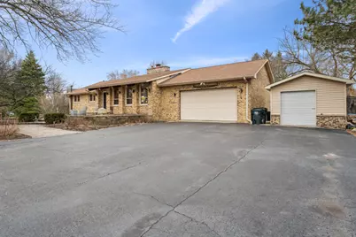 26980 N Pierre Drive, Mundelein, IL 60060 - Photo 2