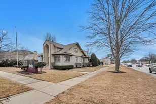 849 N Ellsworth St, Naperville, IL 60563 - Photo 1