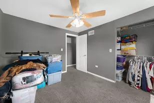 3706 Ruby St, Schiller Park, IL 60176 - Photo 16