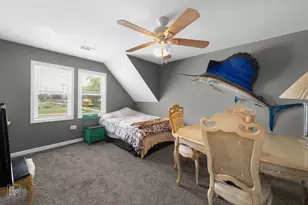 3706 Ruby St, Schiller Park, IL 60176 - Photo 10