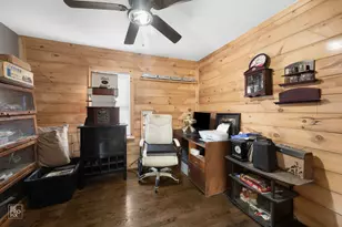 3706 Ruby St, Schiller Park, IL 60176 - Photo 14