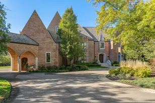 34 Bridlewood Rd, Northbrook, IL 60062 - Photo 2