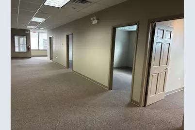 3923 W 95th Street, Evergreen Park, IL 60805 - Photo 6