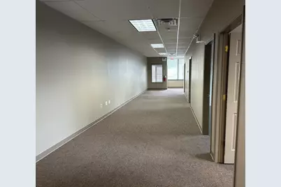 3923 W 95th Street, Evergreen Park, IL 60805 - Photo 4