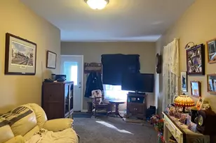 520 W Devlin St, Spring Valley, IL 61362 - Photo 6