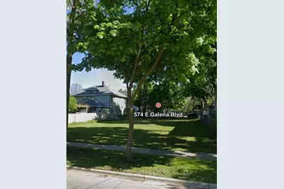 574 E Galena Boulevard, Aurora, IL 60505 - Photo 2