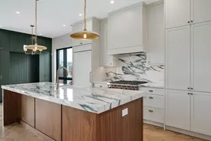 2832 N Racine Ave, Chicago, IL 60657 - Photo 10