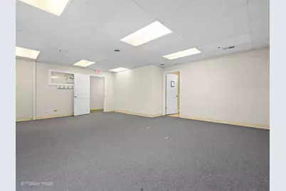 1300 Waukegan Road, Glenview, IL 60025 - Photo 14