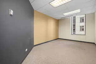 211 W Wacker Dr, Chicago, IL 60606 - Photo 12