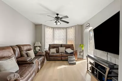 2922 E 97th Street, Chicago, IL 60617 - Photo 12