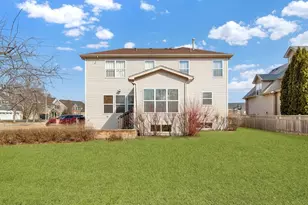 26800 Basswood Cir, Plainfield, IL 60585 - Photo 6