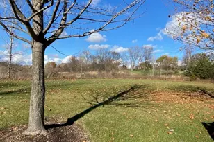 6475 Woodland Hills Dr, Lakewood, IL 60014 - Photo 2