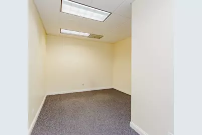 1880 W Winchester Road #204, Libertyville, IL 60048 - Photo 10