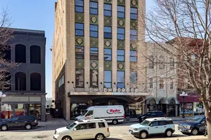 212 N Center St, Bloomington, IL 61701 - Photo 2