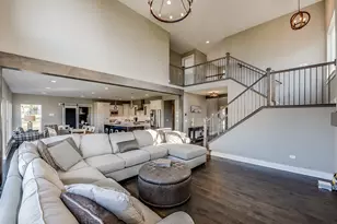 15738 Creekview Dr, Plainfield, IL 60544 - Photo 4