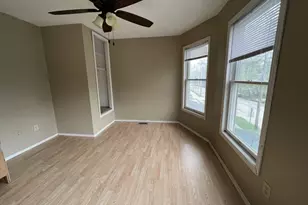 919 N Lee St, Bloomington, IL 61701 - Photo 16