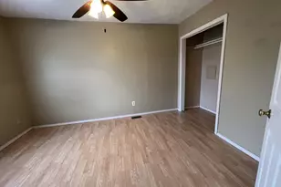 919 N Lee St, Bloomington, IL 61701 - Photo 24