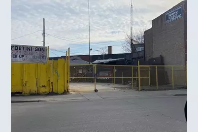 4387 N Elston Avenue, Chicago, IL 60641 - Photo 2