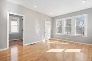 8048 S Avalon Ave, Chicago, IL 60619 - Photo 4