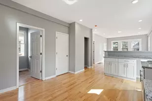 8048 S Avalon Ave, Chicago, IL 60619 - Photo 2
