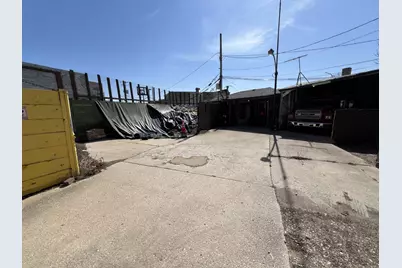 4025 W Montrose Avenue, Chicago, IL 60641 - Photo 12