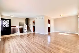 22621 Mission Dr, Richton Park, IL 60471 - Photo 4