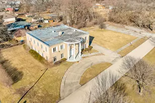 13651 S Crawford Ave, Crestwood, IL 60418 - Photo 2