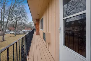 2312 Algonquin Rd, Rolling Meadows, IL 60008 - Photo 2