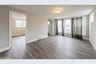 10804 S Union Avenue, Chicago, IL 60628 - Photo 2