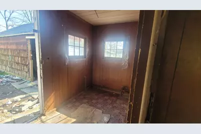 809 W Columbia Street, Danville, IL 61832 - Photo 20