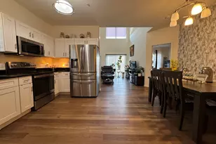 997 Regent Dr, Matteson, IL 60443 - Photo 6