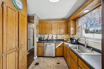 14817 El Vista Avenue, Oak Forest, IL 60452 - Photo 8