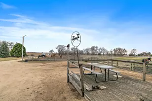 14N700 Factly Rd, Sycamore, IL 60178 - Photo 26