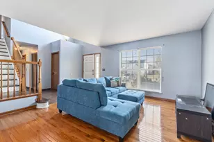 2930 Heather Ln, Montgomery, IL 60538 - Photo 2